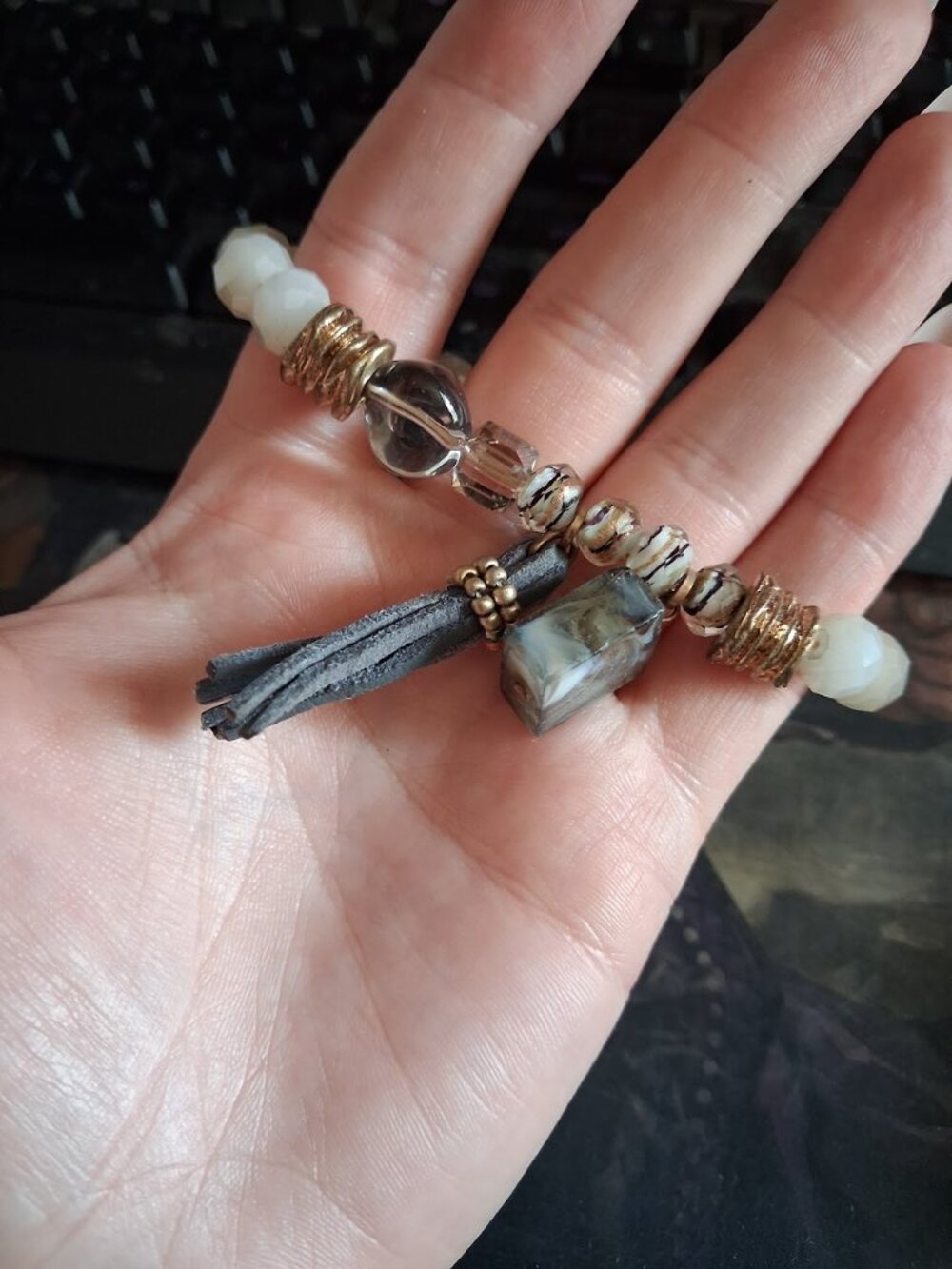 Stretchy bracelet - Picture 2 of 3